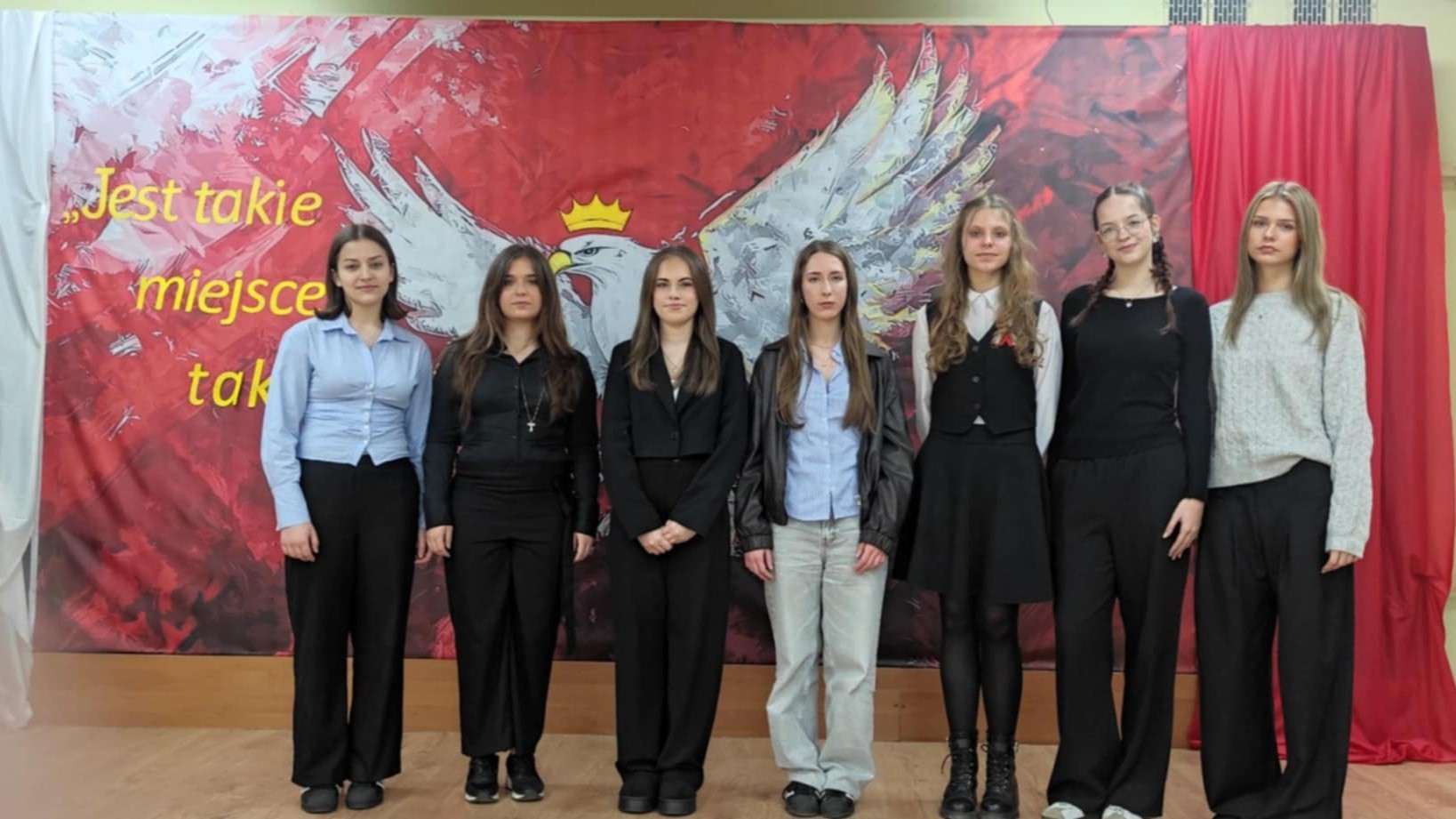 Kolejny sukces naszych uczennic w konkursie recytatorskim!